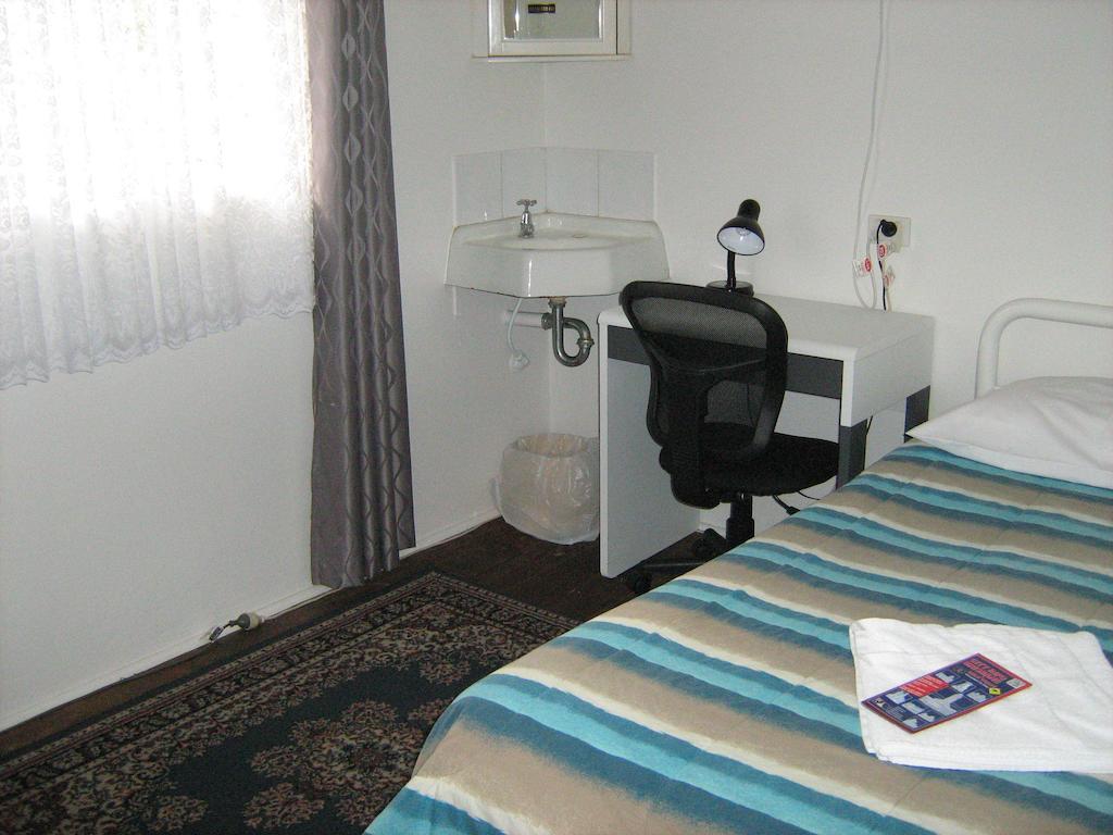 Kookaburra Inn Μπρίσμπεϊν Δωμάτιο φωτογραφία