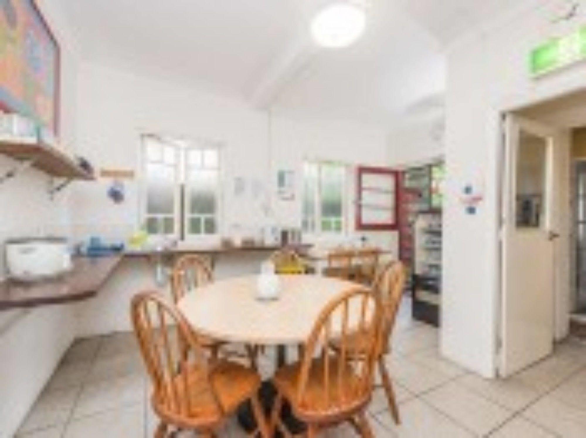 Kookaburra Inn Μπρίσμπεϊν Εξωτερικό φωτογραφία