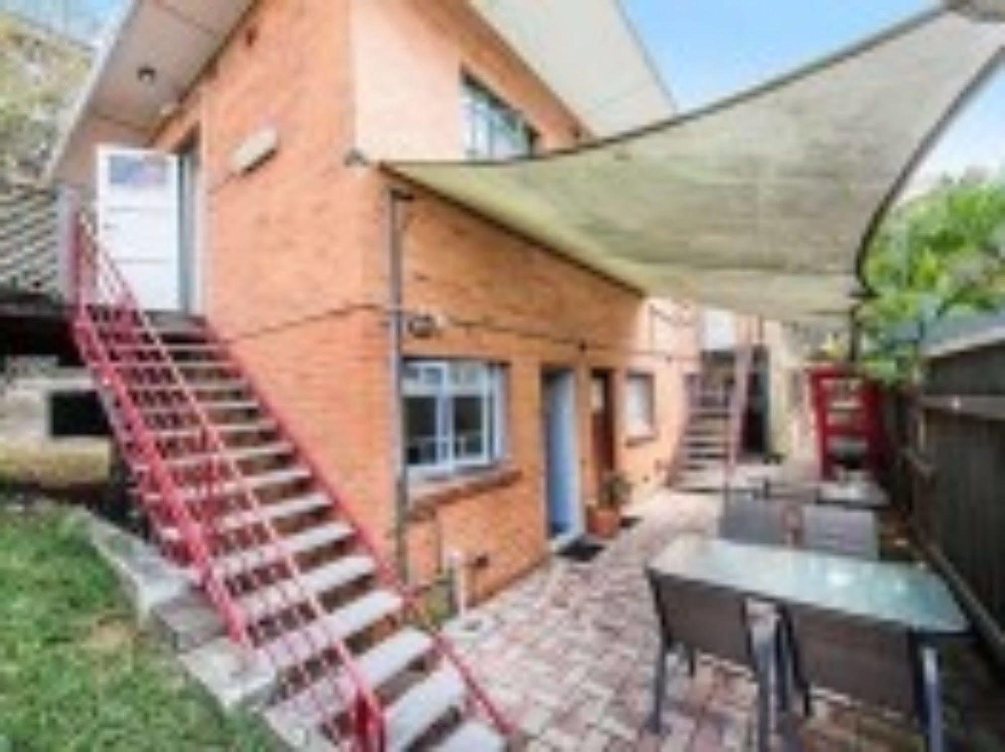 Kookaburra Inn Μπρίσμπεϊν Εξωτερικό φωτογραφία